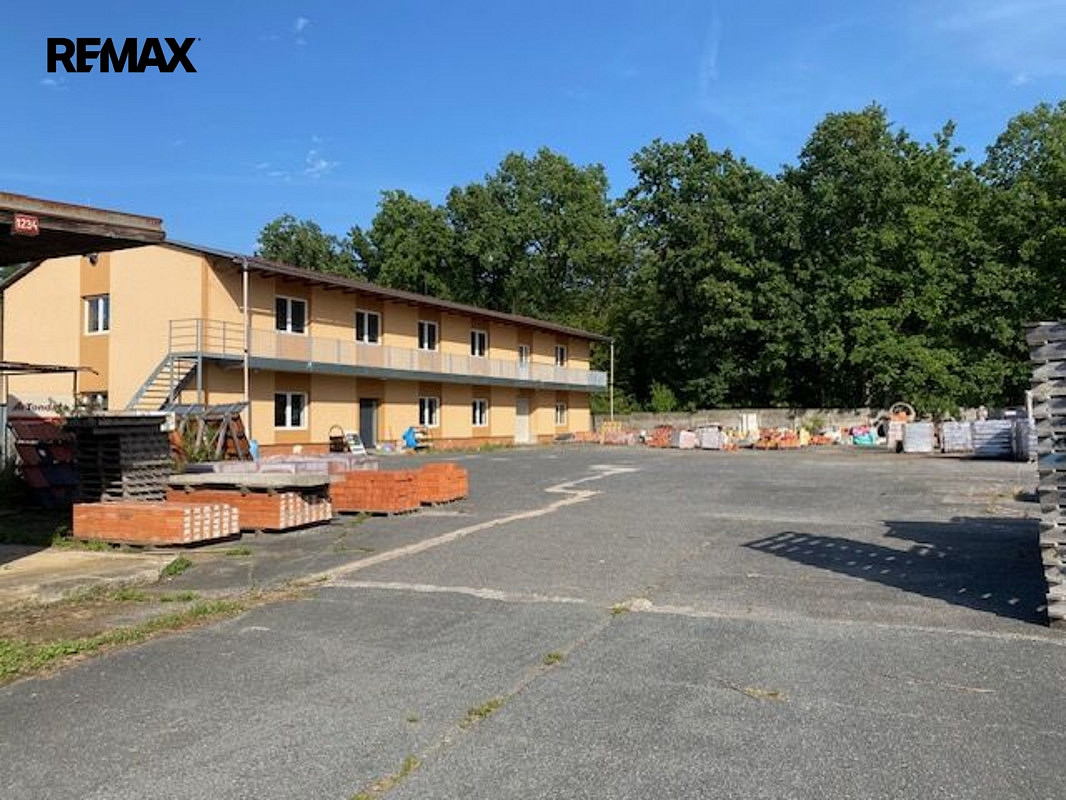 Pronájem obchodních prostor 744 m² – fotografie 4