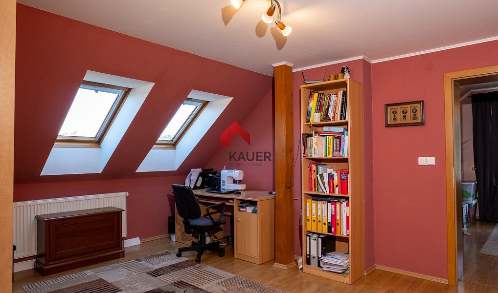 Prodej domu 183 m² s pozemkem 2 021 m², Mohelnice – náhled fotky 9