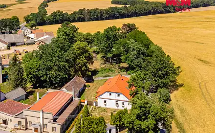 Prodej domu 393 m² s pozemkem 1 436 m², Miličín - Petrovice, okres Benešov