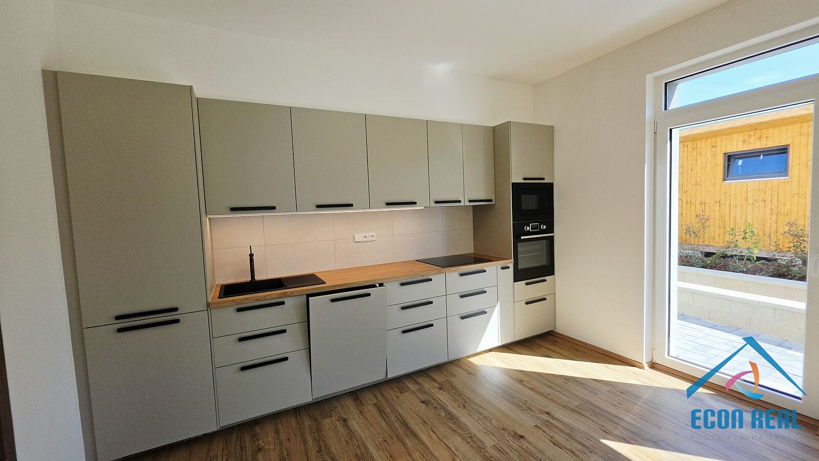 Pronájem bytu 2+kk 55 m² — photo 4