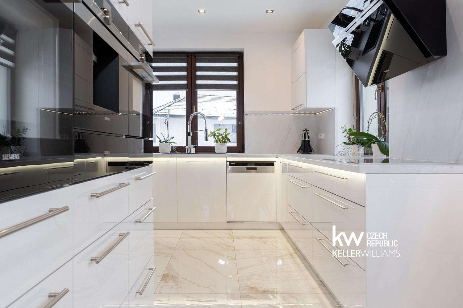 Prodej domu 100 m² s pozemkem 1 121 m² – fotografie 3
