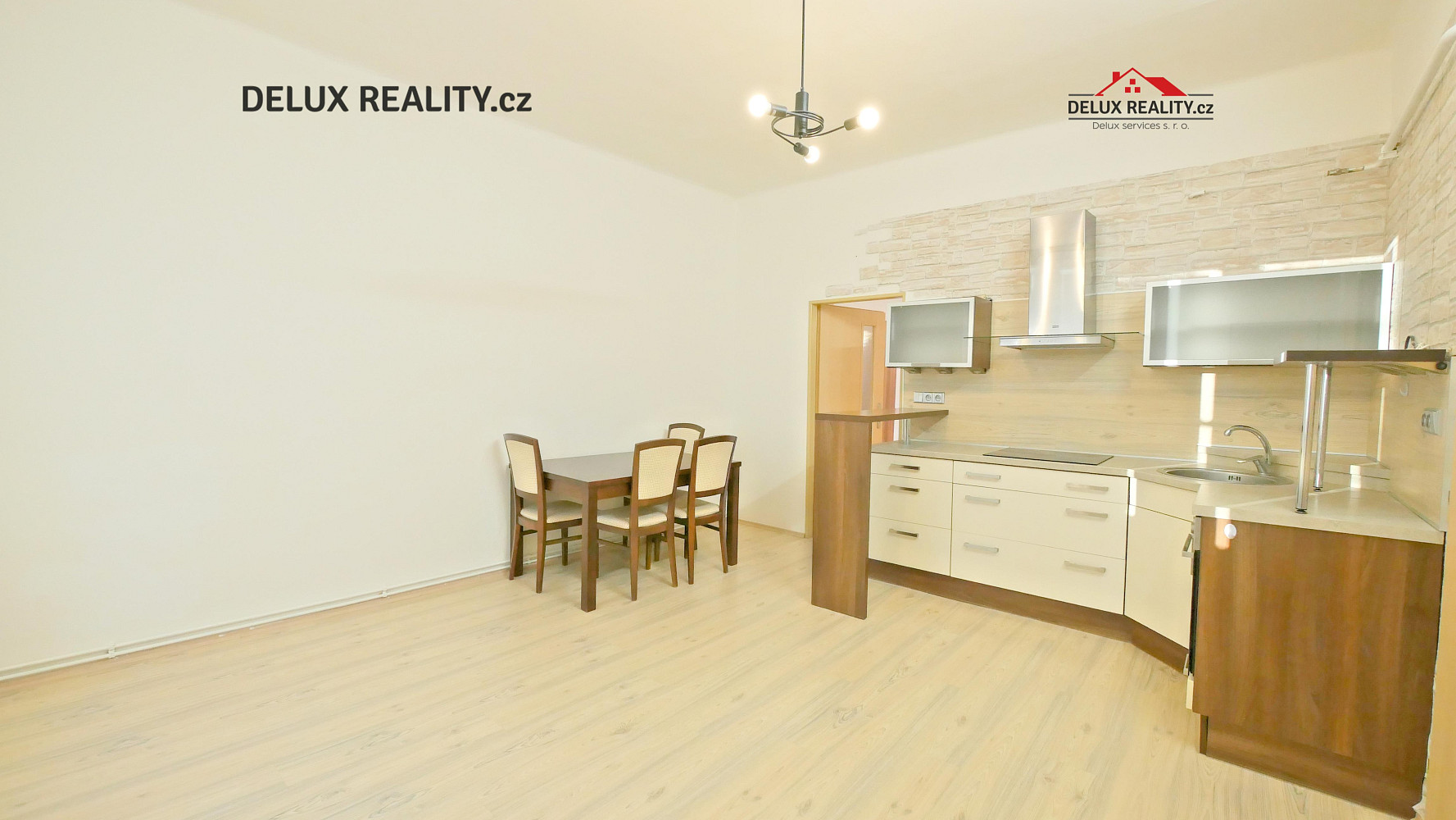 Pronájem bytu 2+kk 65 m² – pohled 5