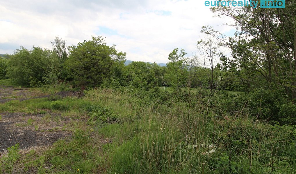 Prodej výrobních prostor 1 000 m², Dubí – náhled fotky 28