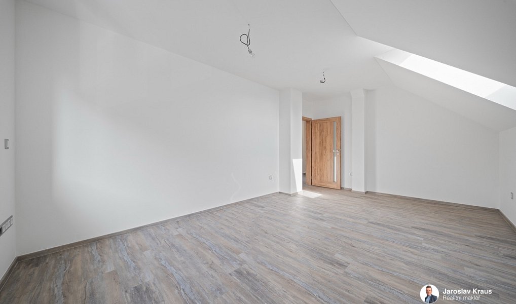 Prodej domu 134 m² s pozemkem 176 m², Nová Paka – náhled fotky 34