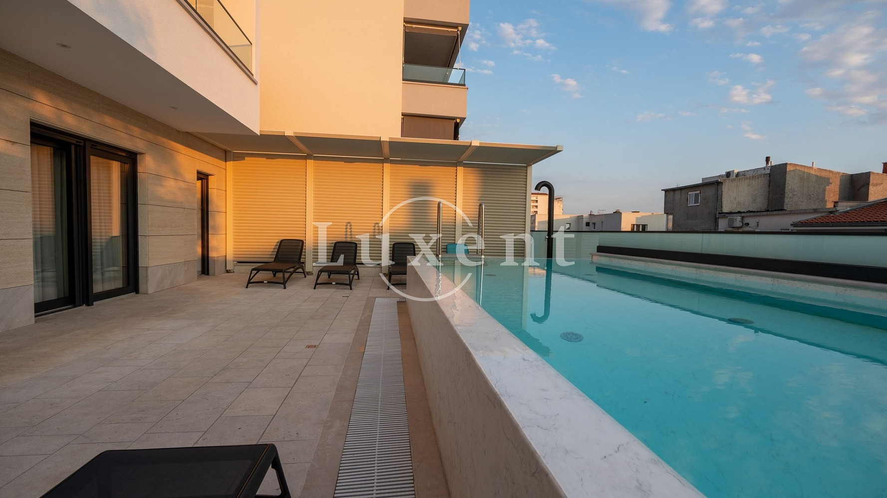 Prodej domu 280 m² s pozemkem 370 m²