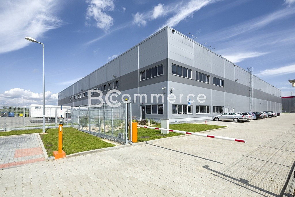 Pronájem skladovacích prostor 3 500 m² — photo 2