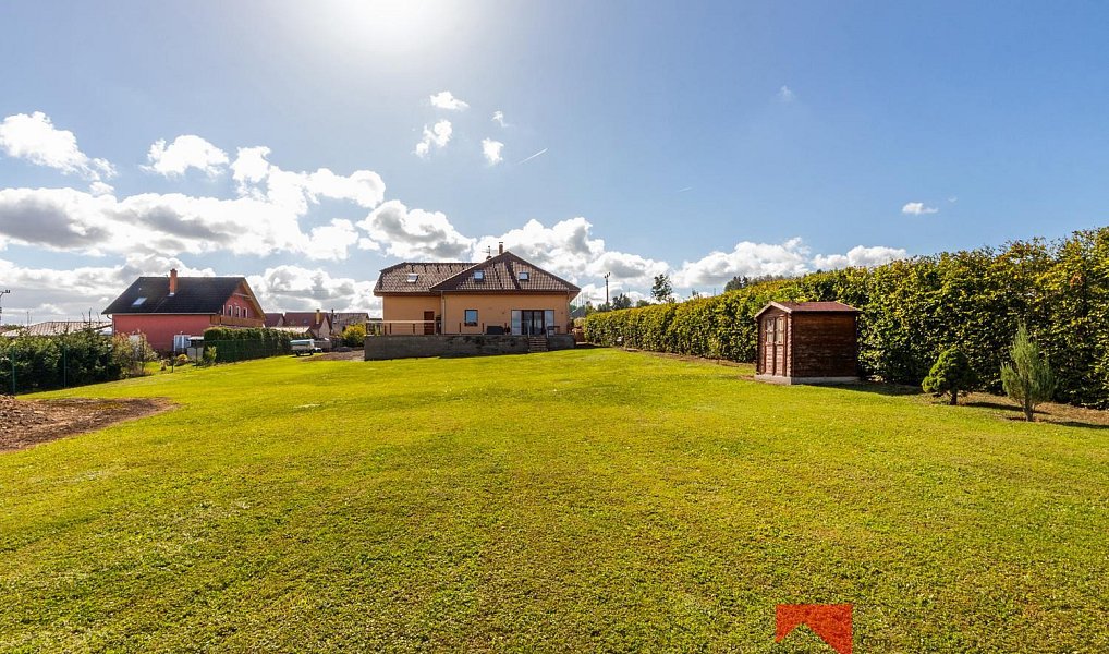 Prodej domu 346 m² s pozemkem 2 669 m², Újezd – náhled fotky 4