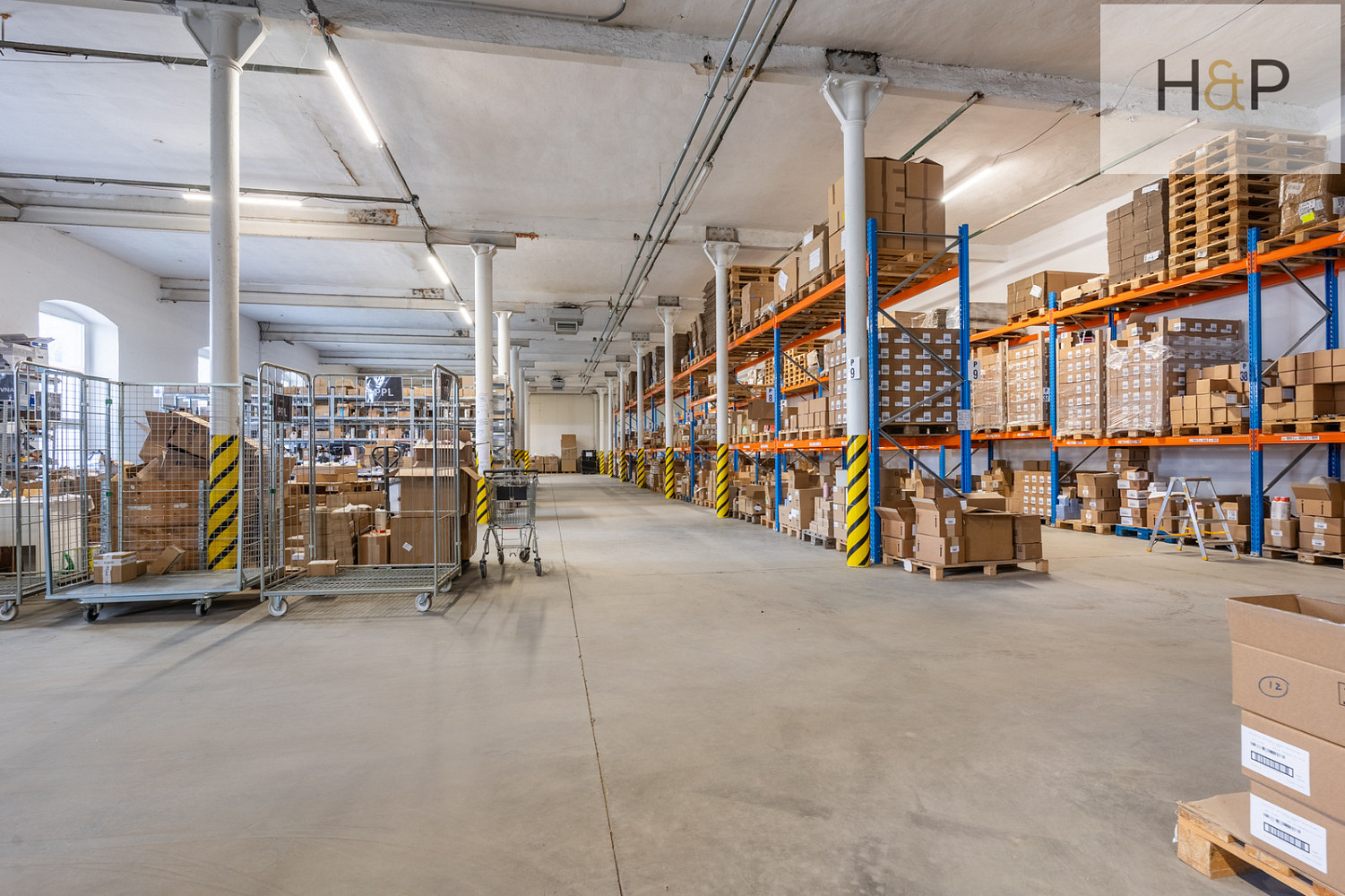Pronájem skladovacích prostor 1 260 m² – fotografie 2