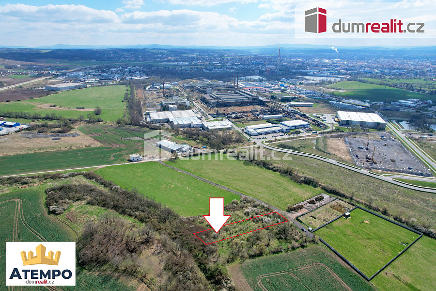 Prodej komerčního pozemku 1 632 m²