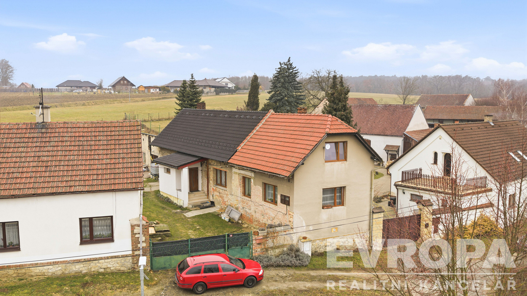 Prodej domu 188 m² s pozemkem 926 m²