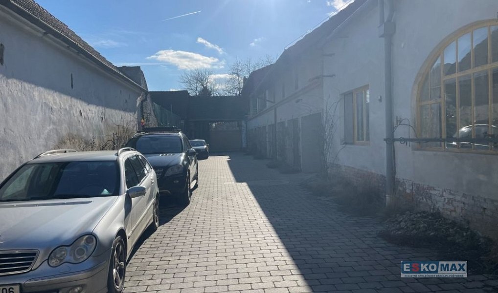 Pronájem bytu 1+kk 26 m², Lednice – náhled fotky 11