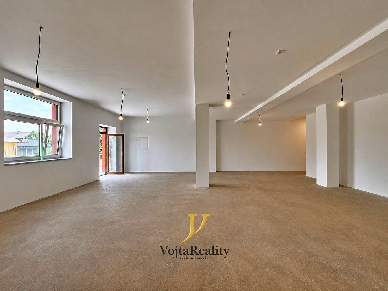Pronájem obchodních prostor 85 m² – fotografie 4