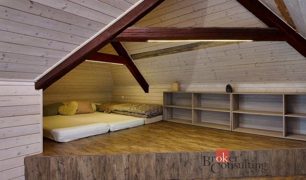 Prodej domu 140 m² s pozemkem 2 166 m², Štítary – náhled fotky 20