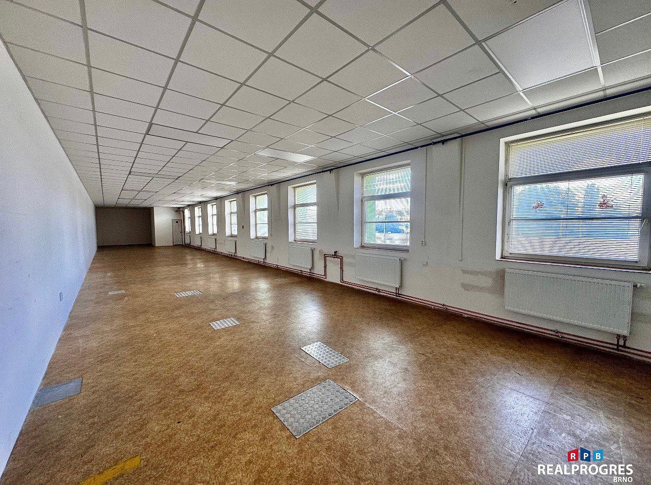 Pronájem výrobních prostor 145 m² – fotografie 3