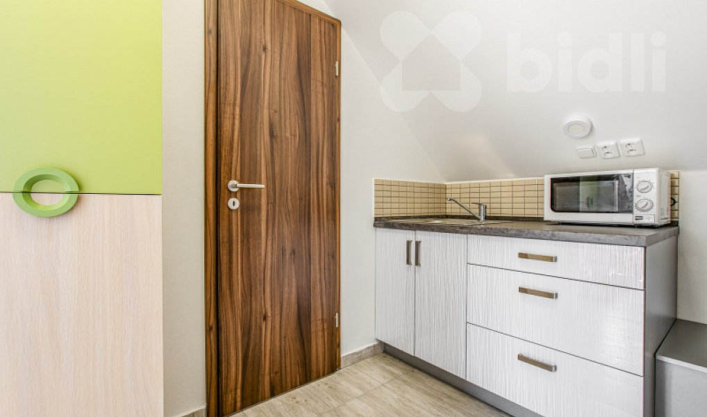 Prodej domu 230 m² s pozemkem 4 000 m², Horní Stropnice – náhled fotky 16