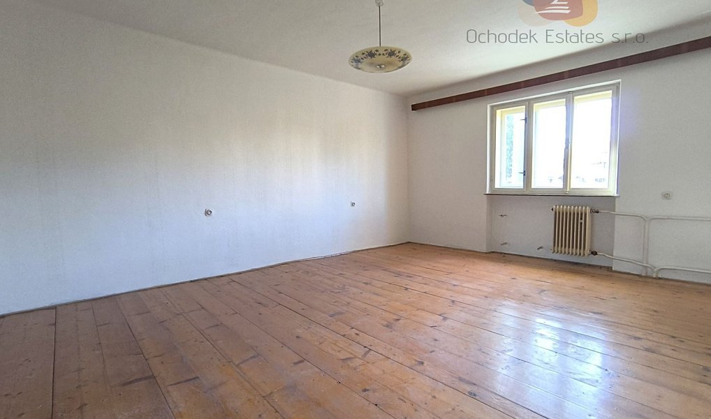 Prodej domu 283 m² s pozemkem 1 254 m², Luká – náhled fotky 13