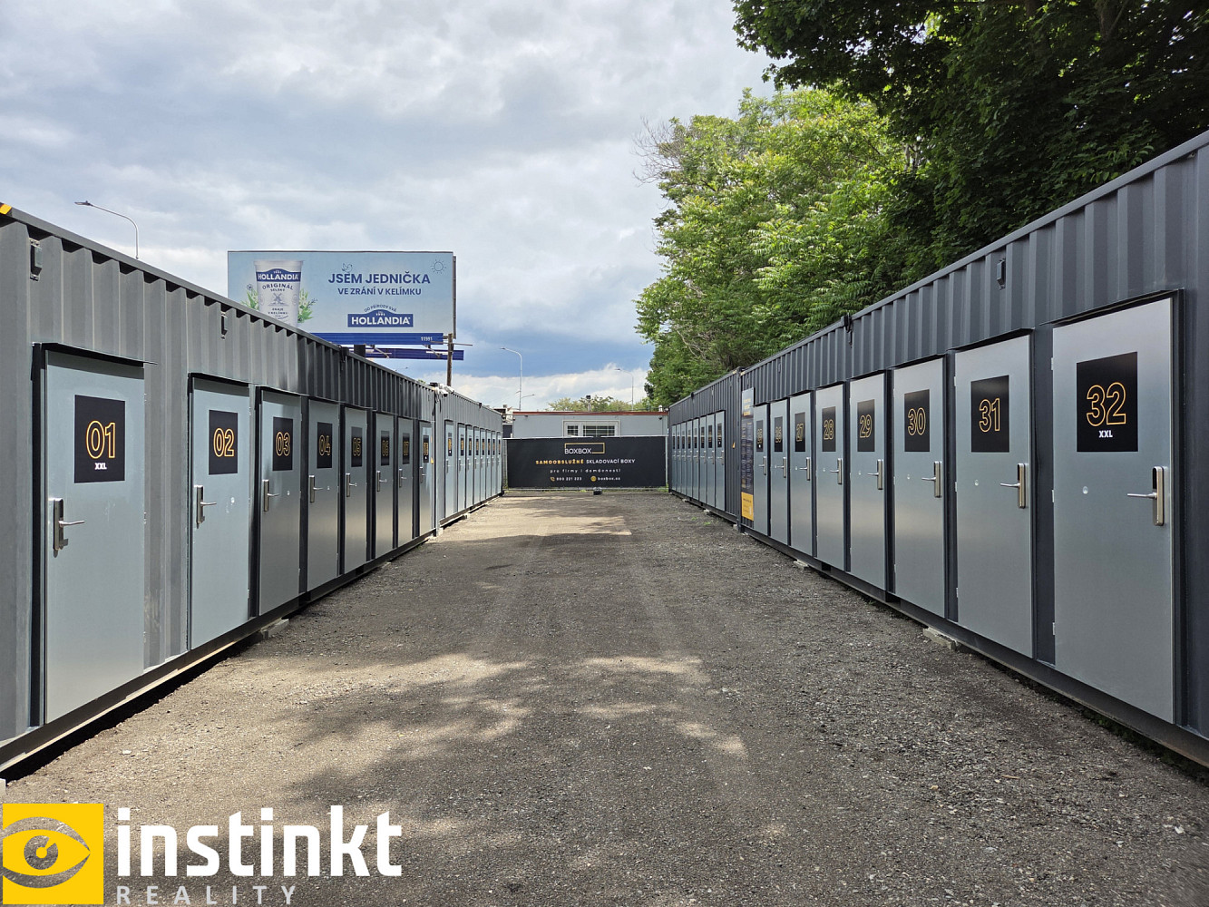 Samoobslužné skladovací boxy, ul. hladíkova/charbulova, brno - černovice — photo 3