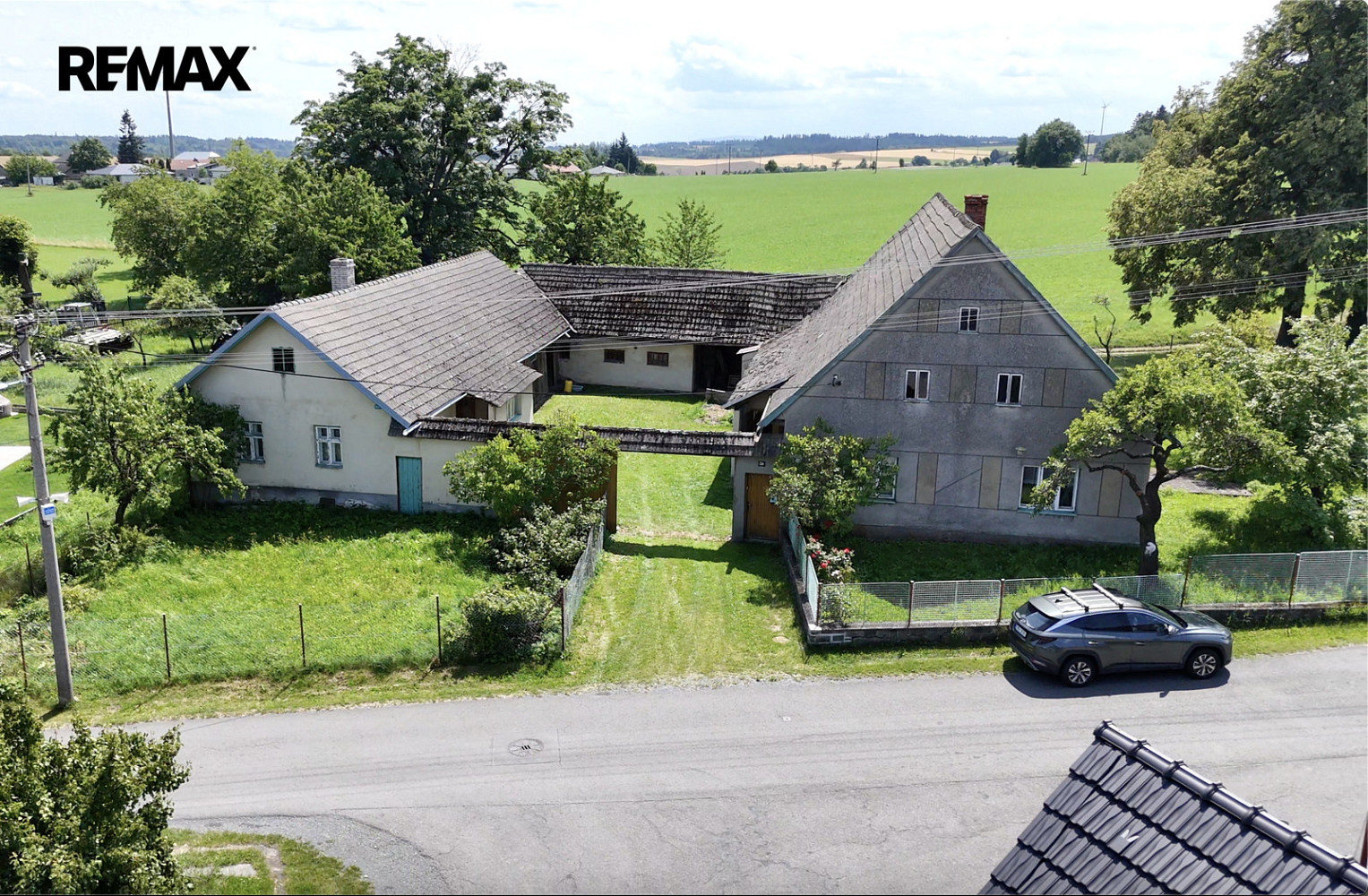 Prodej domu 230 m² s pozemkem 2 014 m²