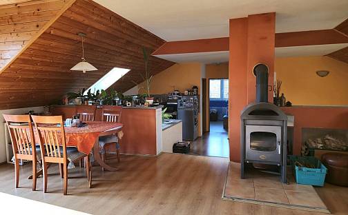 Prodej domu 258 m² s pozemkem 359 m², Hlavní, Zlonín, okres Praha-východ