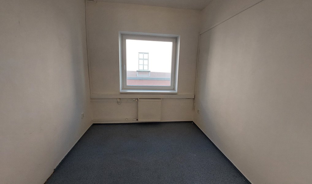 Pronájem kanceláře 30 m², Valašské Meziříčí – náhled fotky 2