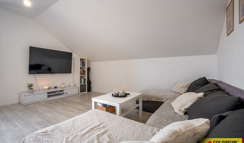 Prodej bytu 3+kk 107 m², Hrádek – náhled fotky 6