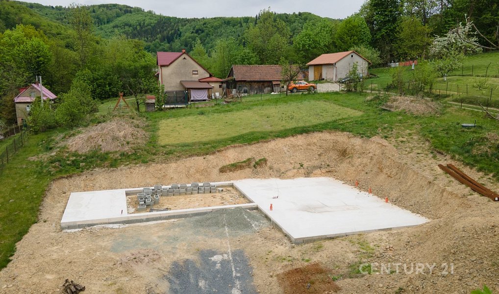 Prodej stavebního pozemku 1 992 m², Komorní Lhotka – náhled fotky 12