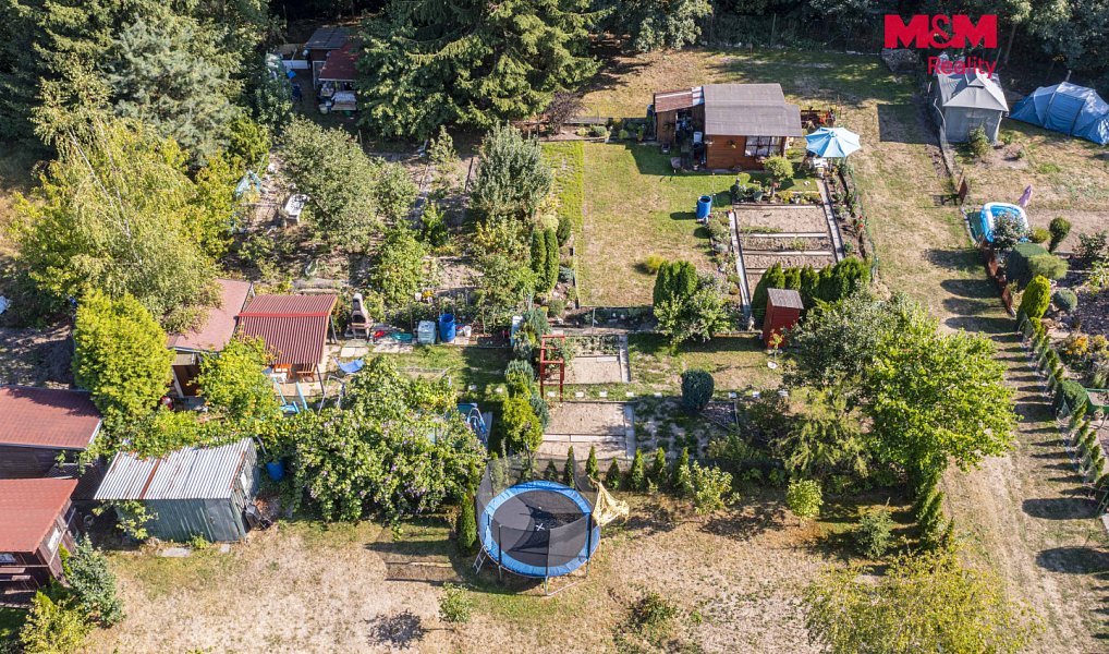 Prodej zahrady 185 m², Rybitví – náhled fotky 24