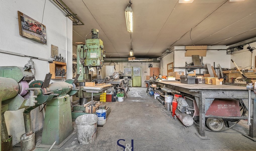 Prodej výrobních prostor 760 m², Neratovice – náhled fotky 7