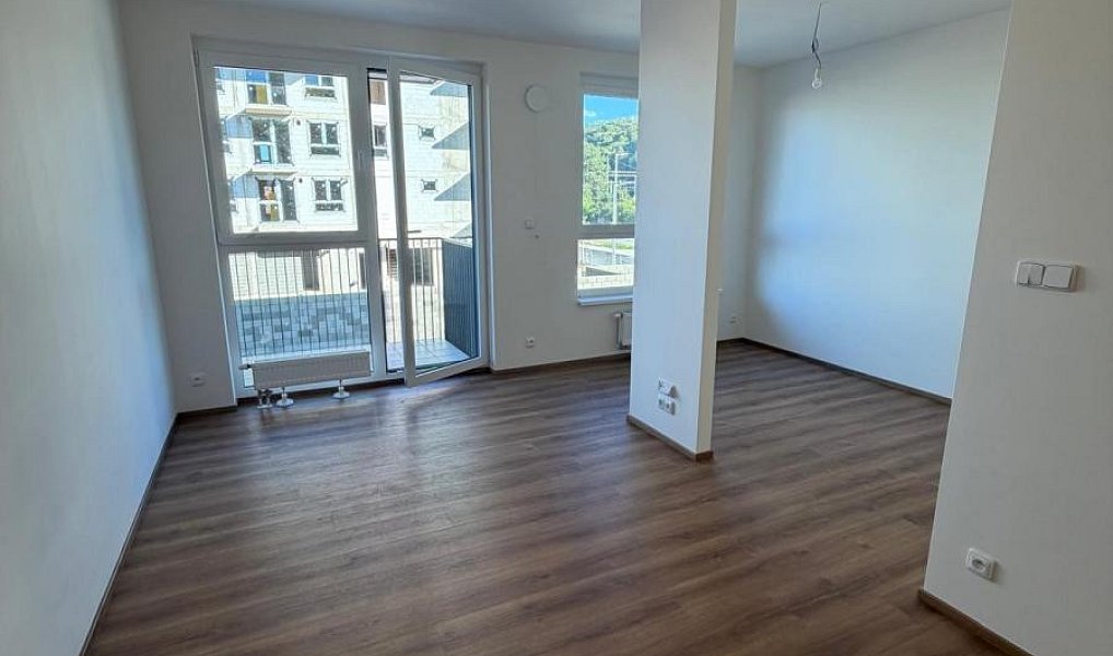 Pronájem bytu 1+kk 38 m², Kralupy nad Vltavou – náhled fotky 4
