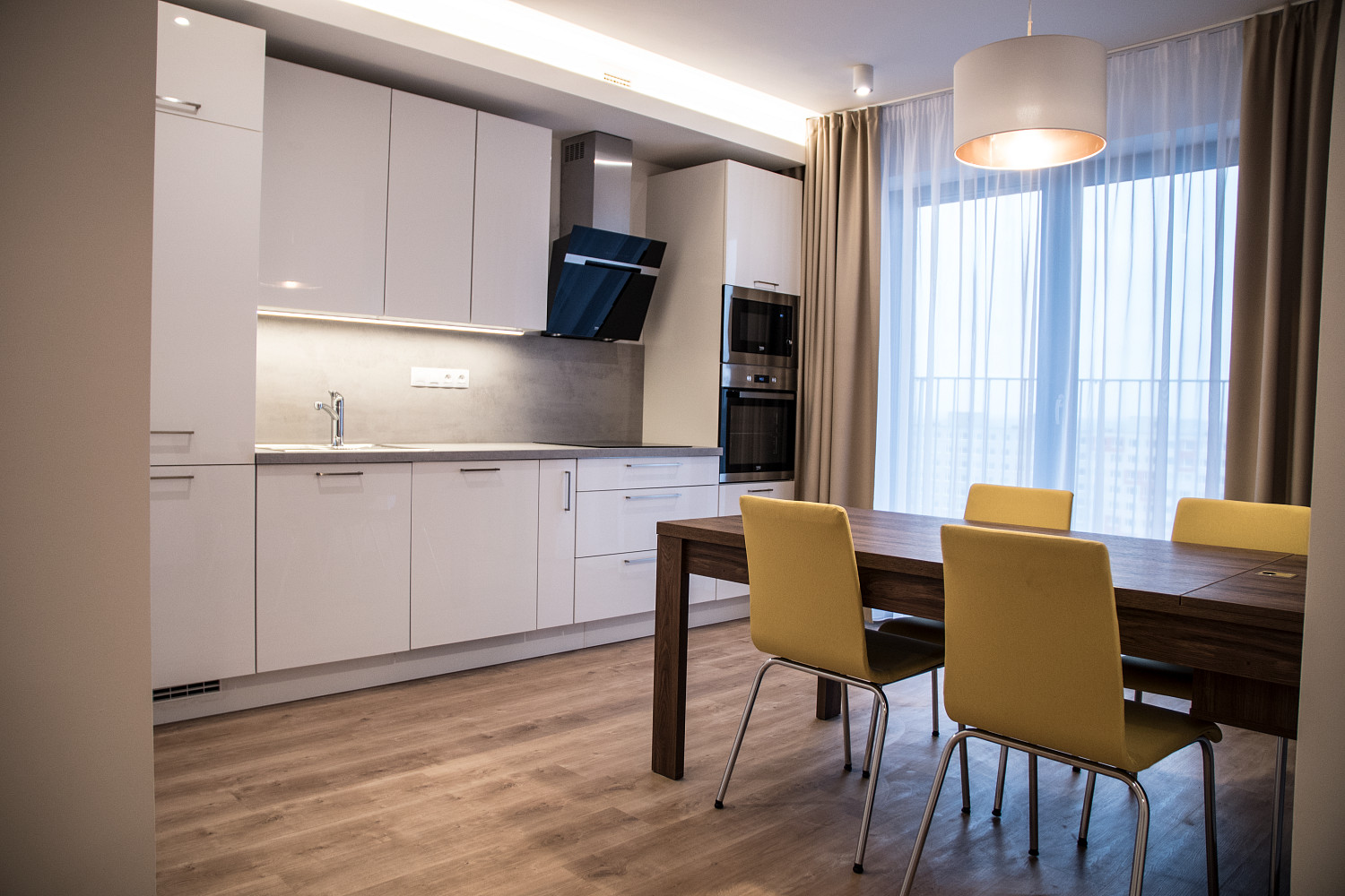 Pronájem bytu 3+kk 87 m² — photo 4