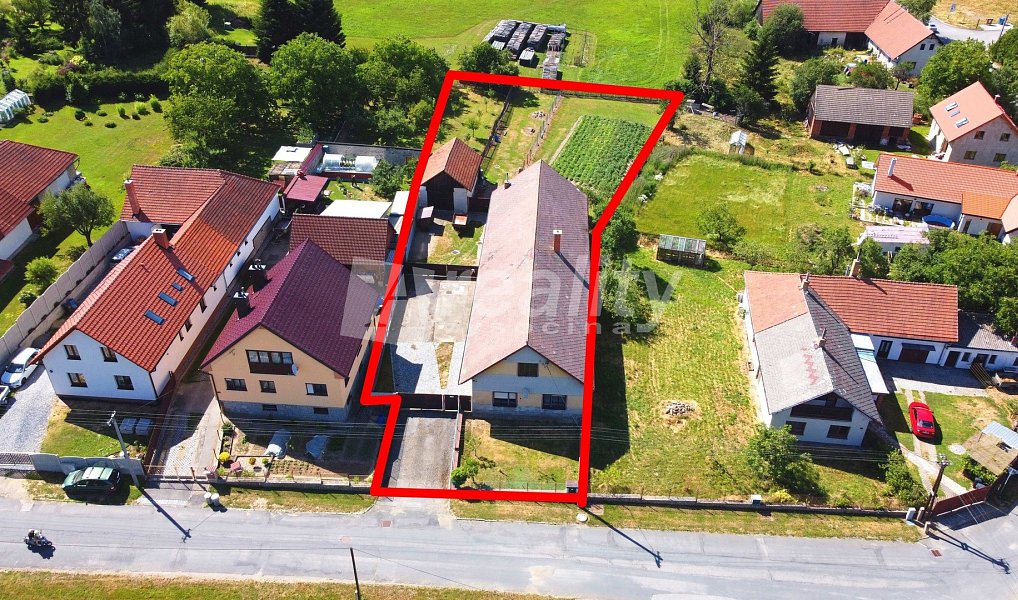 Prodej domu 310 m² s pozemkem 2 061 m², Kamenice – náhled fotky 5