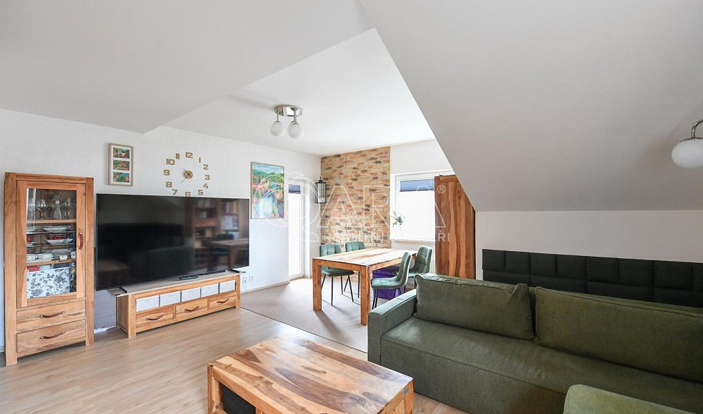 Prodej bytu 3+kk 77 m², Nupaky – náhled fotky 11