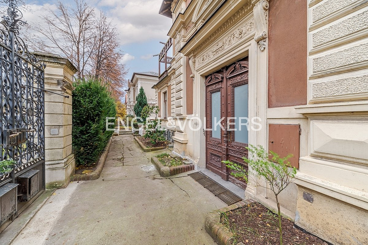 Prodej domu 400 m² s pozemkem 915 m² – fotografie 5