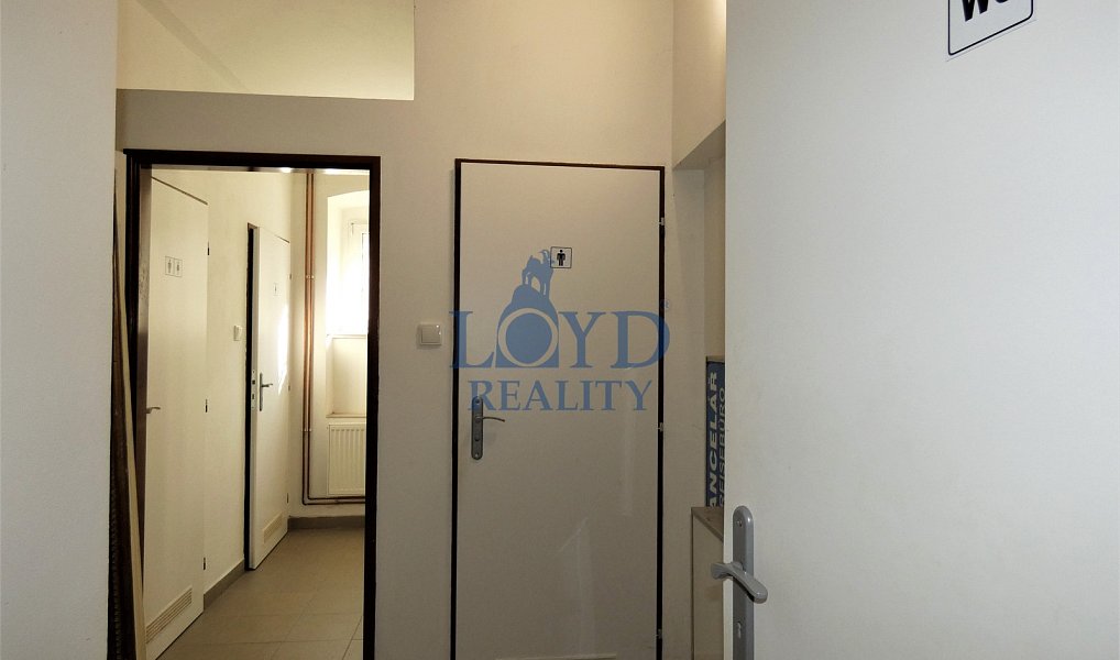 Pronájem kanceláře 47 m², Karlovy Vary – náhled fotky 6