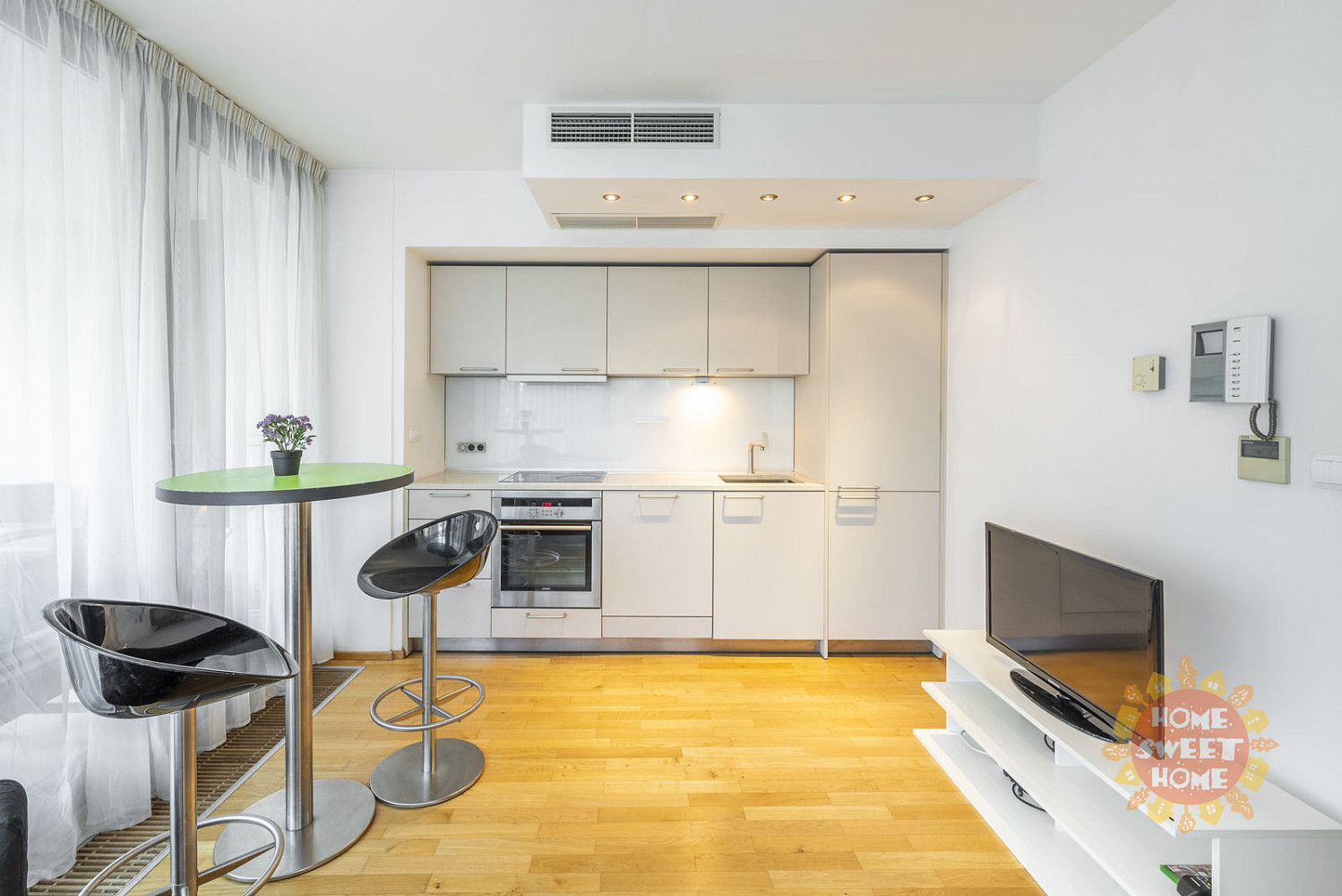 Pronájem bytu 1+kk 29 m² – fotografie 2