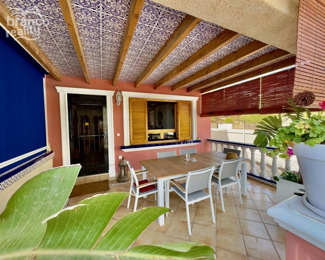 Prodej domu 270 m² s pozemkem 500 m² - Més