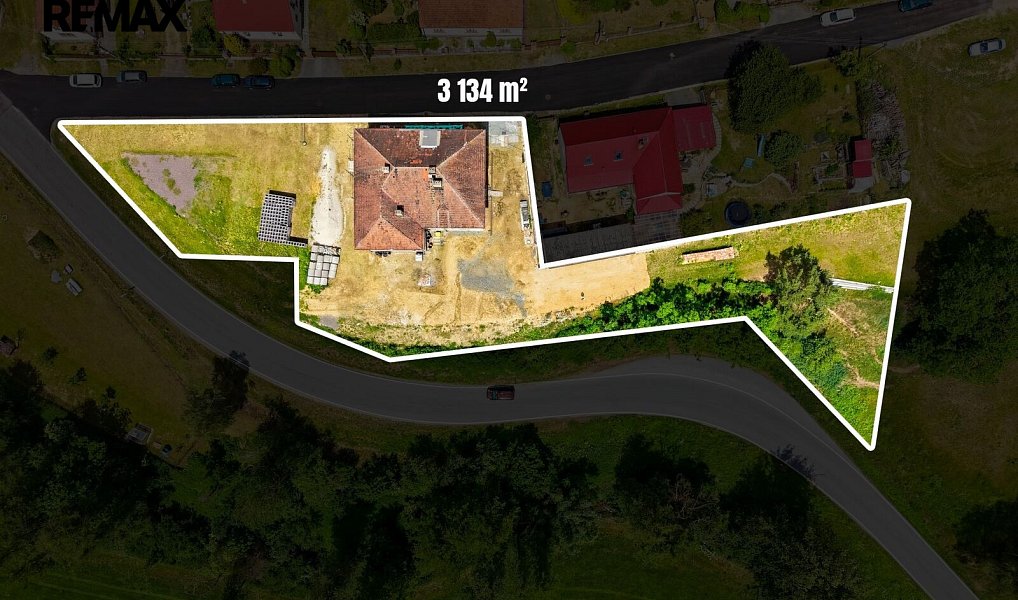 Prodej domu 735 m² s pozemkem 3 134 m², Zemětice – náhled fotky 3