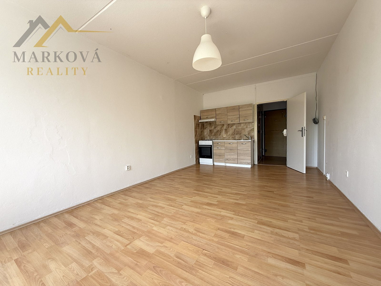 Pronájem bytu 1+kk 31 m² – pohled 2