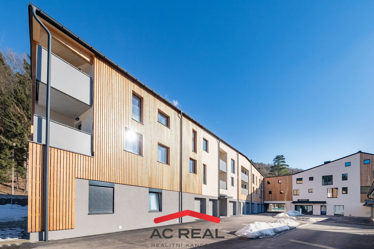 Prodej bytu 4+kk 99 m² – fotografie 2