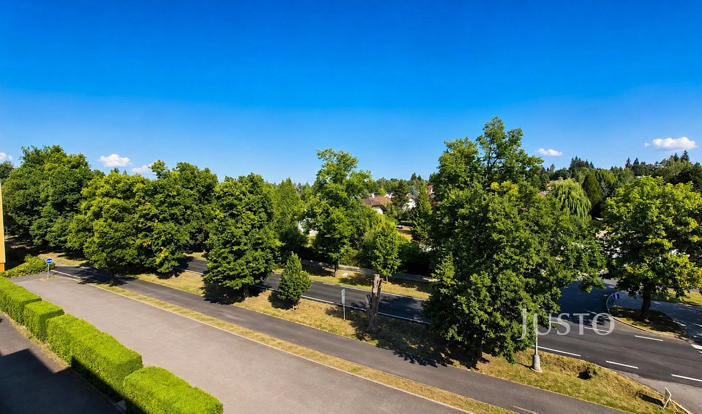 Prodej bytu 4+kk 77 m², Kamenice – náhled fotky 22