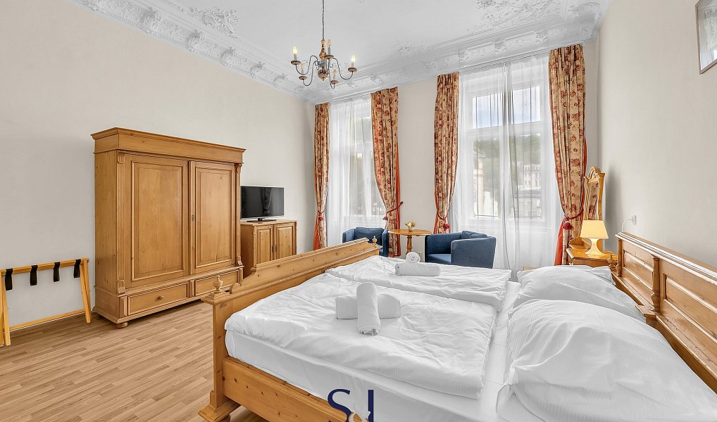 Prodej ubytovacího objektu 819 m², Karlovy Vary – náhled fotky 37