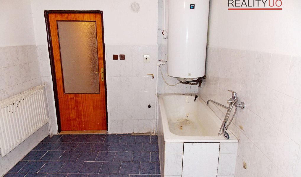 Prodej výrobních prostor 190 m², Ostrov – náhled fotky 12