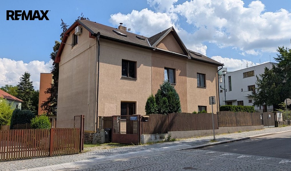 Prodej domu 239 m² s pozemkem 342 m², Humpolec – fotka 1 z 27