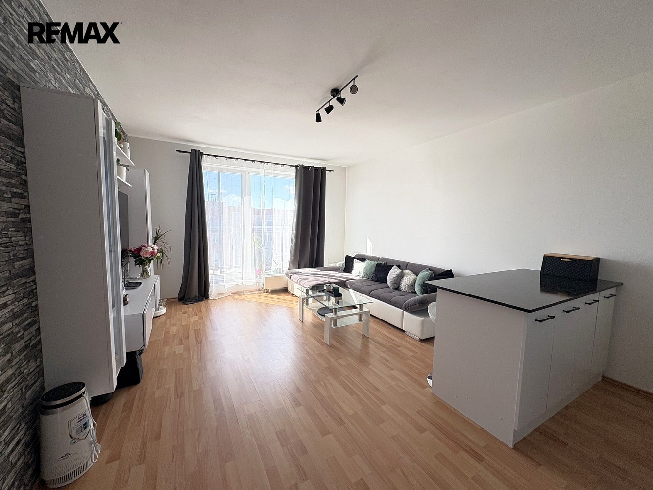 2+kk Apartment in Hostivice, Břve – pohled 3
