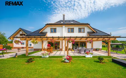 Prodej domu 350 m² s pozemkem 2 074 m², Staré Město, okres Bruntál