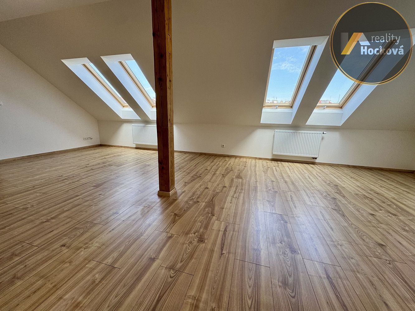 Prodej bytu 3+kk 106 m² – pohled 3