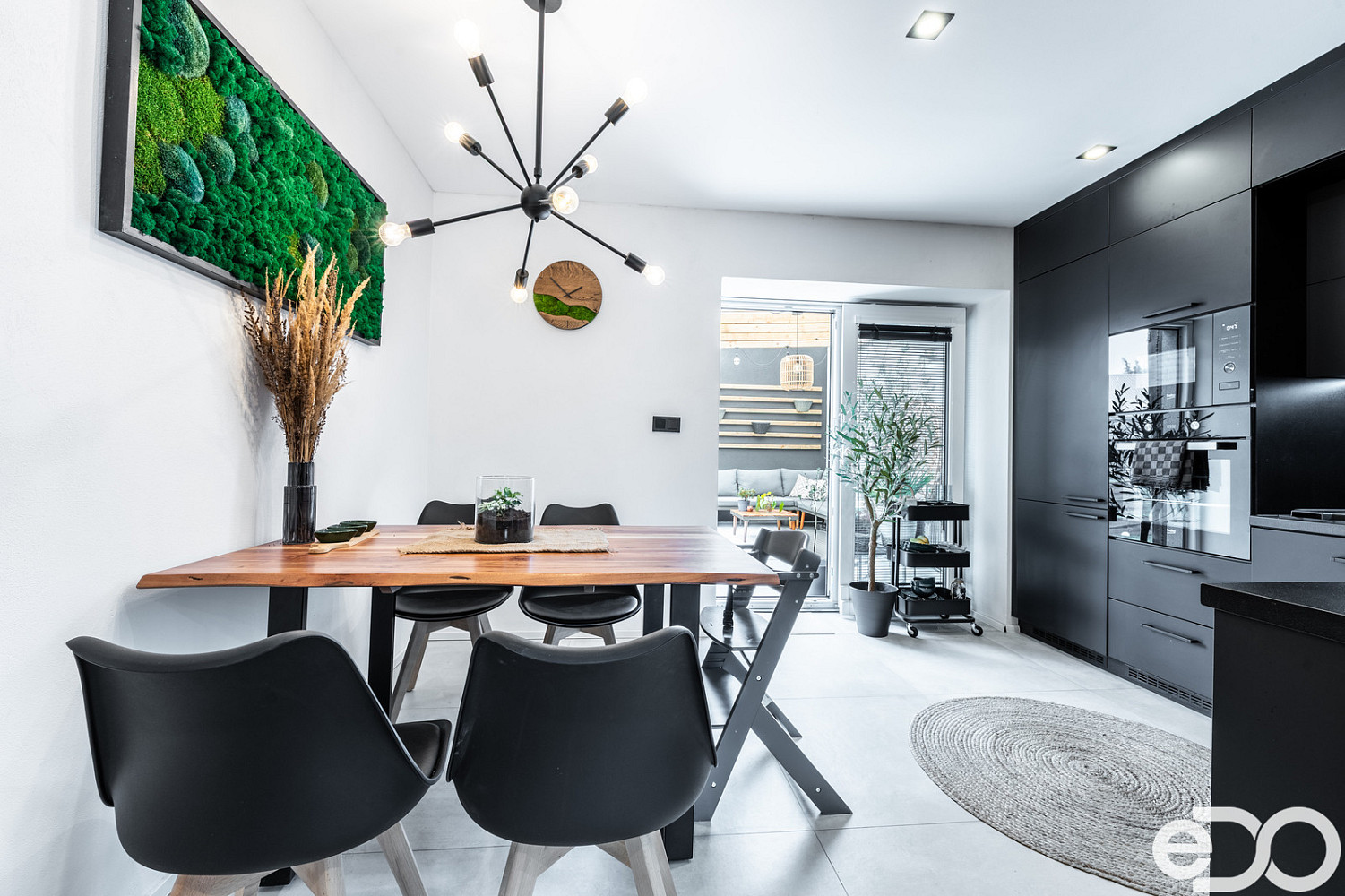 Prodej domu 156 m² s pozemkem 203 m² – fotografie 2