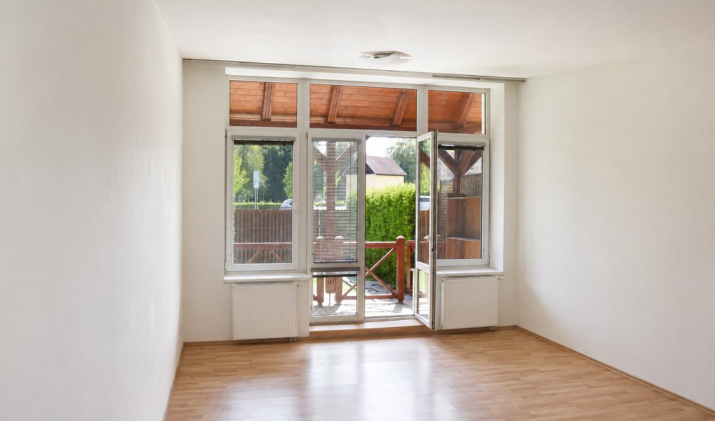 Prodej bytu 1+kk 40 m², Luhačovice – náhled fotky 2