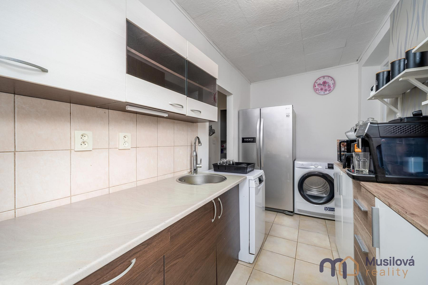 Prodej domu 210 m² s pozemkem 322 m² – fotografie 4