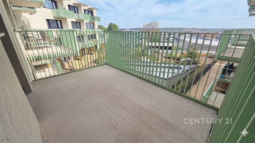 Pronájem bytu 1+kk 35 m² — photo 3